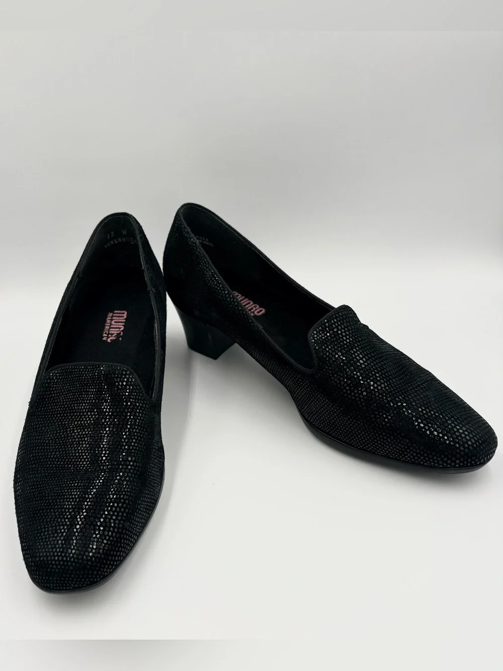 Munro American Black Textured Micro-Dot Low Block Heel Pump Loafers Size 12W